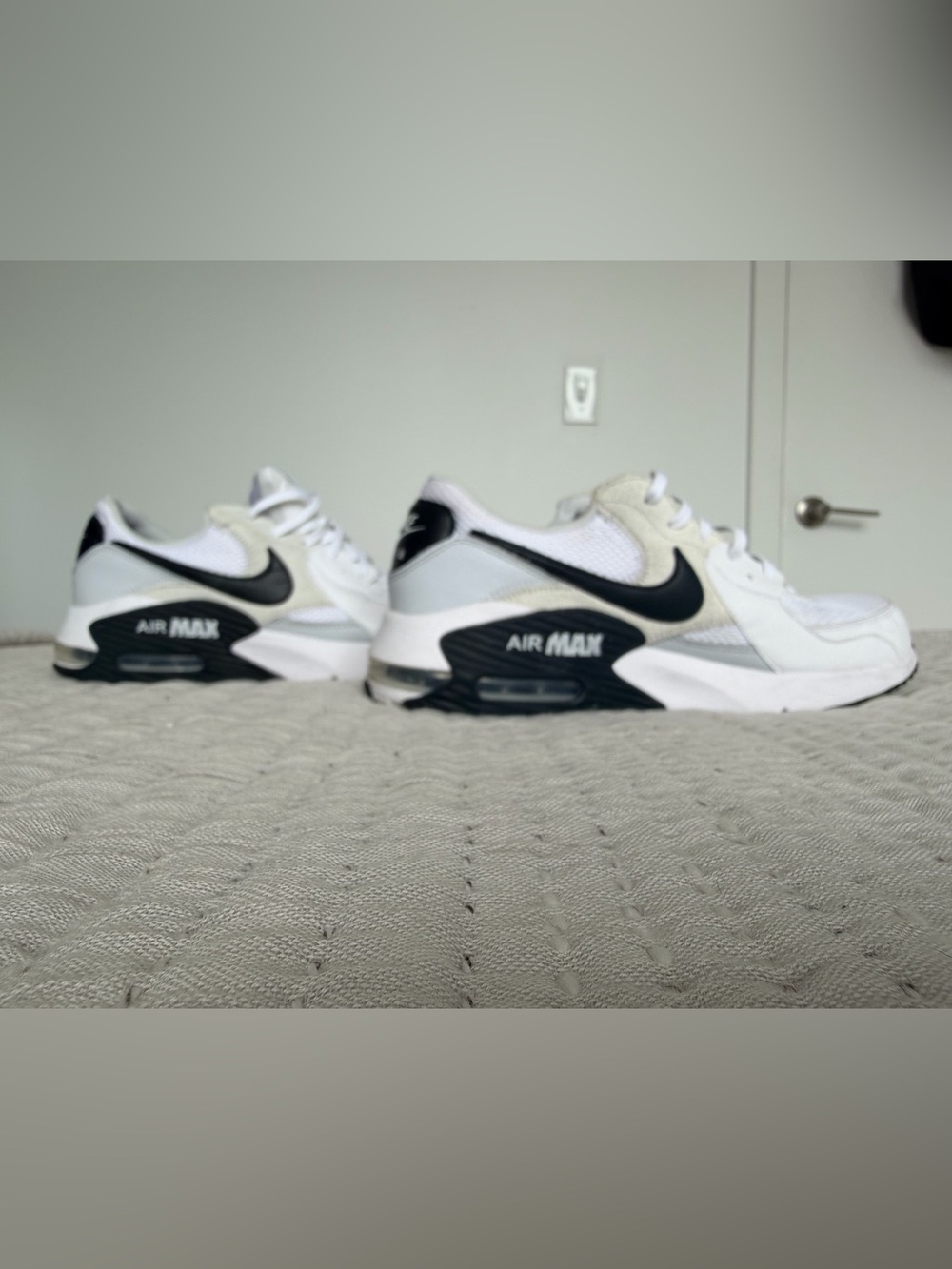 Nike Men’s White and Black Air Max Running Sneakers